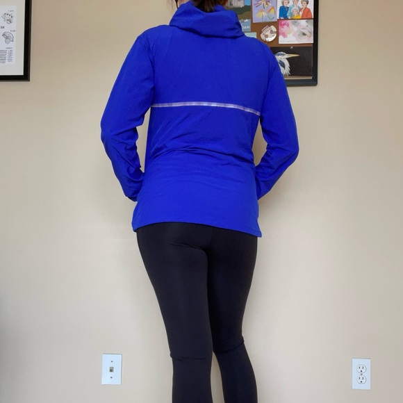 MEC Windbreaker - Size M - Picture 2 of 5